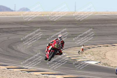 media/Oct-30-2025-Racers Edge (Thu) [[dabbdaf680]]/3-B Group/Session 2 (Bowl Exit)/